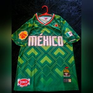 MEXICO Soccer Jersey Men Size small to medium Green/ Yellow